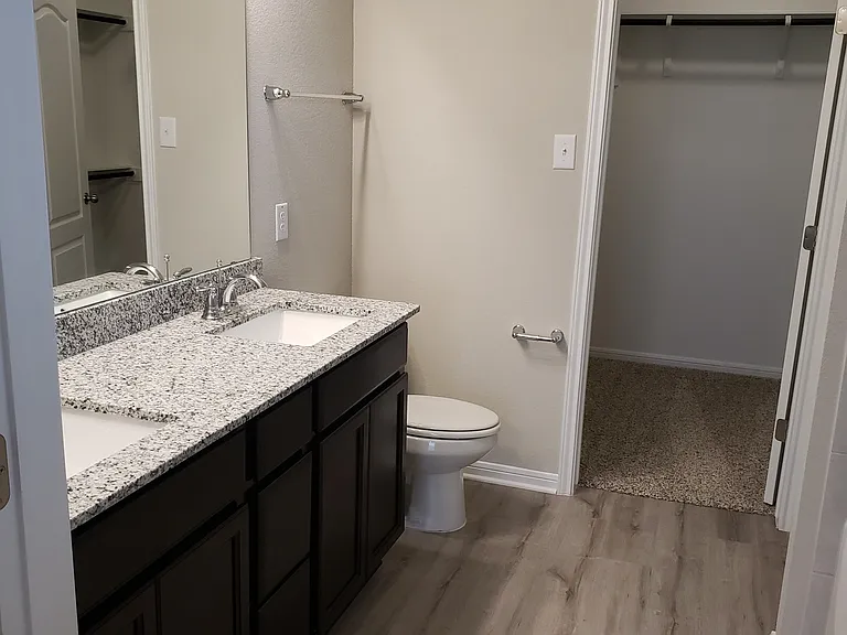 4721 Highmont Dr — Photo 11