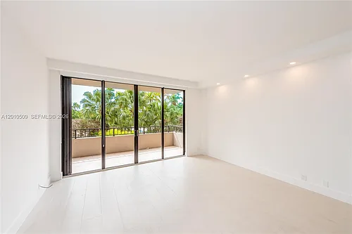 151 Crandon Blvd #241 Photo 1