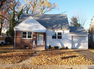 125 Porter Ave, Bergenfield, NJ 07621