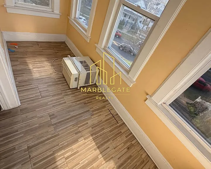 701 Kensington Ave #FF — Photo 2