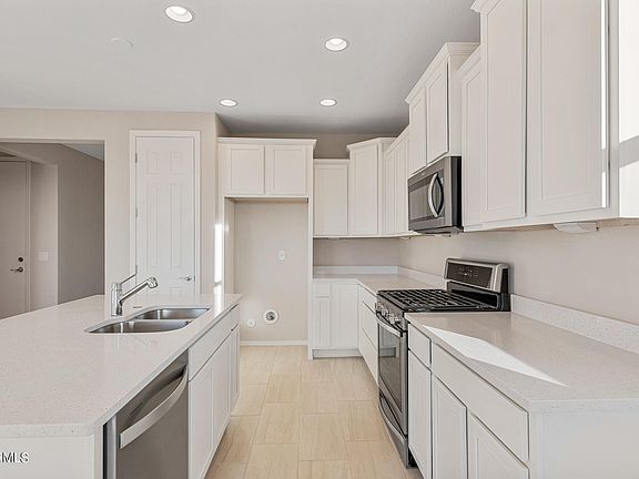5th image of 21278 N 270TH Avenue