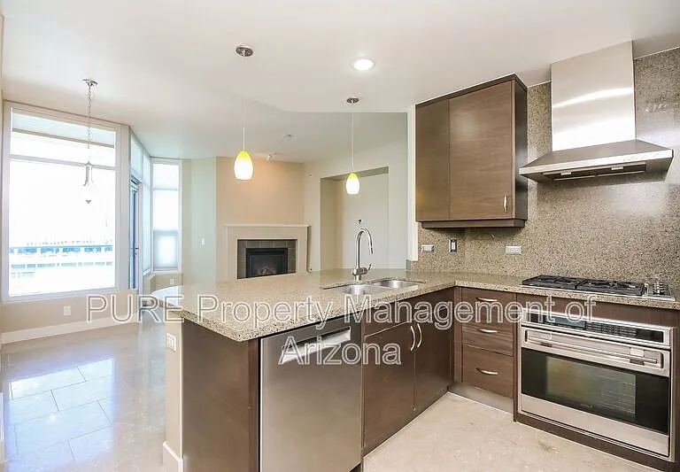 140 E Rio Salado Pkwy #905 — Photo 2