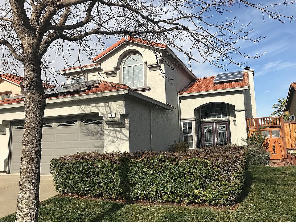 1st image of 9 Burlwood Ct