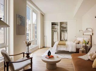 135 E 47th St #6B, New York, NY 10017