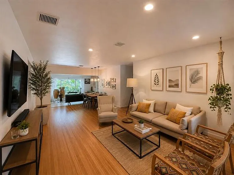 67 NW 97th St #67 — Photo 5