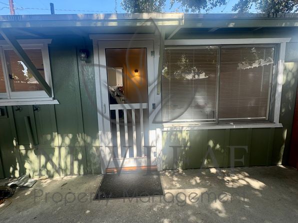 221 E Whitcomb Ave #1/2