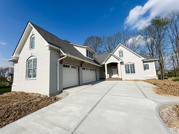 4th image of 220 Chatham Hills Blvd