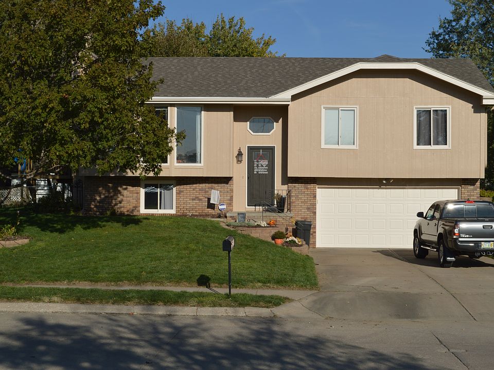 1st image of 4605 N 118th St