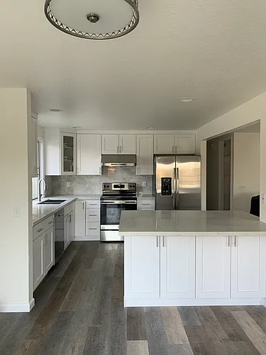 10207 8th Ave NE Photo 1