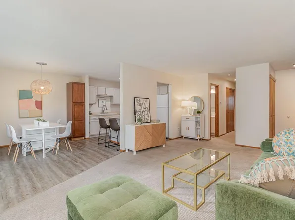 6269 Magda Dr Unit B, Osseo, MN 55369