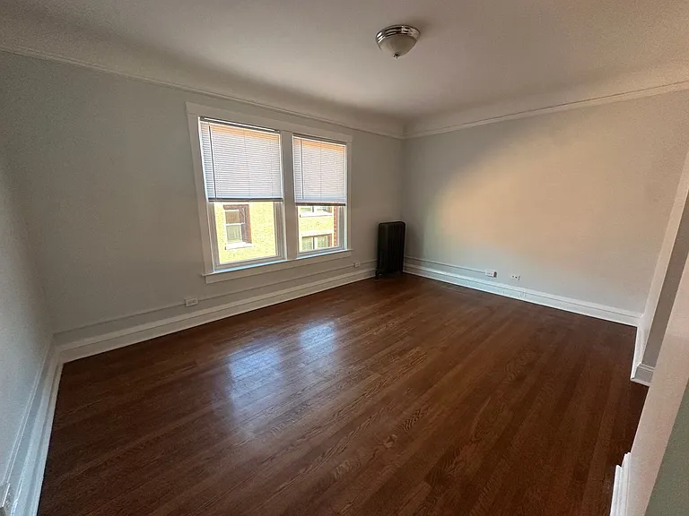 1377 W Greenleaf Ave #3N — Photo 9
