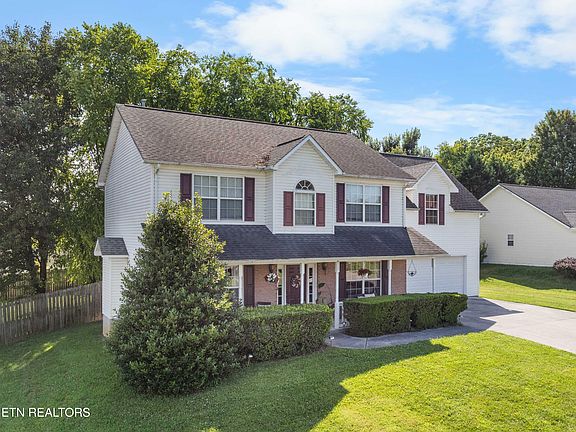 3rd image of 4707 Washington Valley Ln