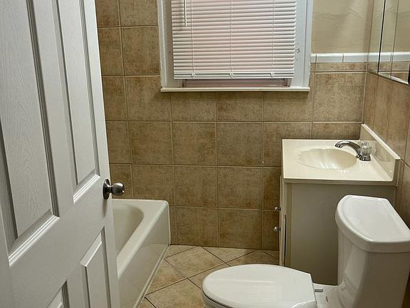 4th image of 9694 Otsego St