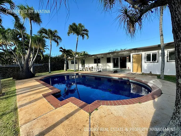 596 Iana St — Photo 9