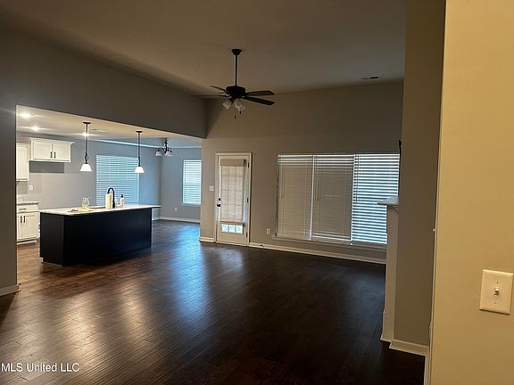 5th image of 3112 Magnolia Bloom Dr