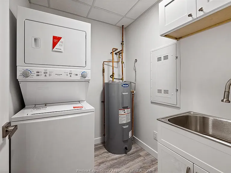 1500 Ouellette Ave #305 — Photo 21