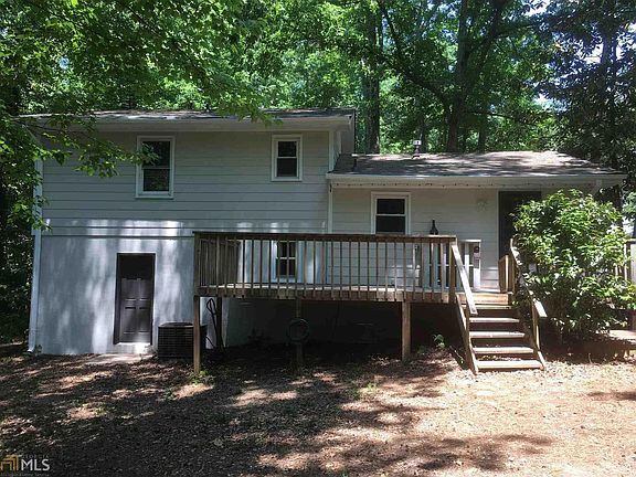 4th image of 4572 N Woodlake Ln SE