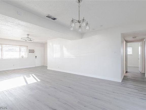 5th image of 801 Sanford Ct