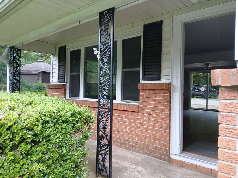2301 Edison Ave — Photo 2