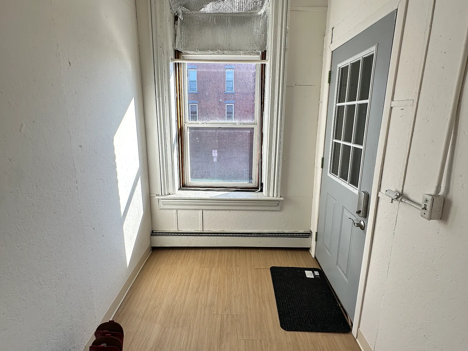 4 bed, 2000 sqft, $1,600 — Photo 4