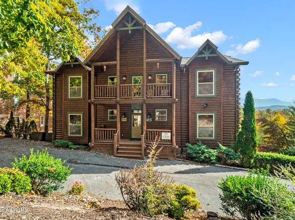 1960 Blackthorn Trl, Sevierville, TN 37876