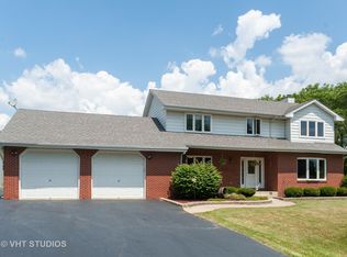 518 Meadow Ct, Winthrop Harbor, IL