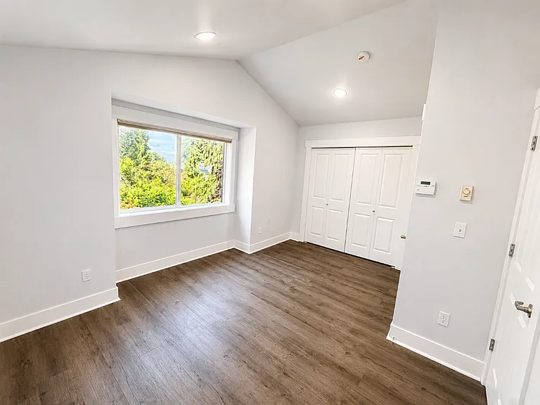 9215 Roosevelt Way NE #C — Photo 12
