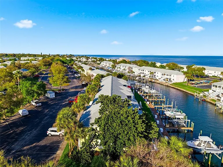 5174 Beach Dr SE #D — Photo 50