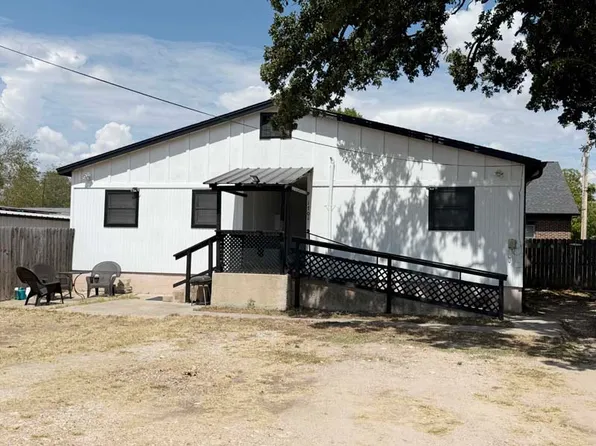 1706 Saunders St #3, Gatesville, TX 76528