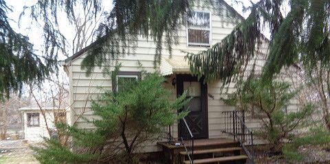 2nd image of 3778 Blackstone Ave