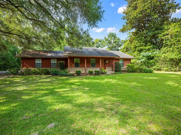 18050 Steele Dr