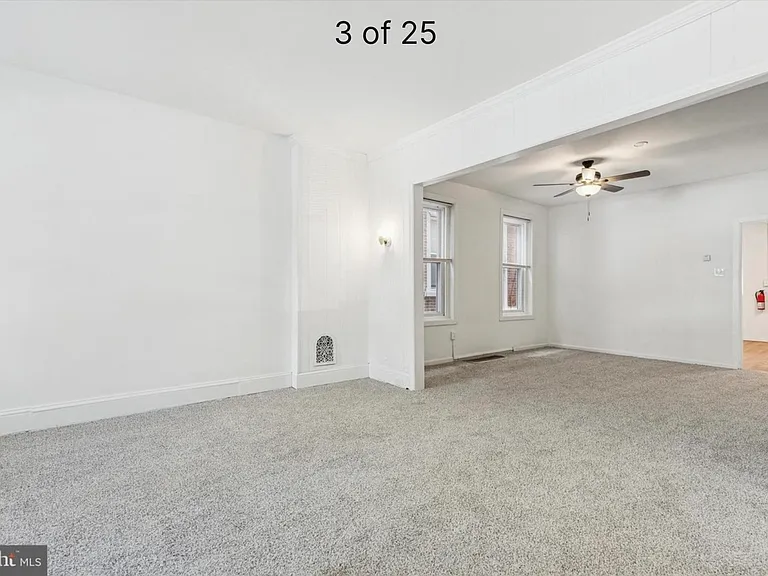 206 Chain St — Photo 4
