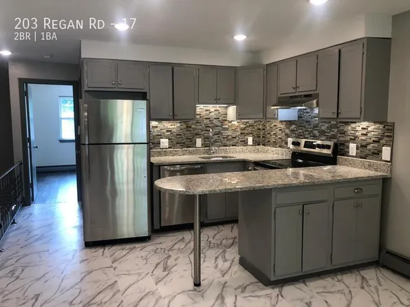 203 Regan Rd, Vernon, CT