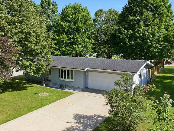 3rd image of 281 Kleeman Ct