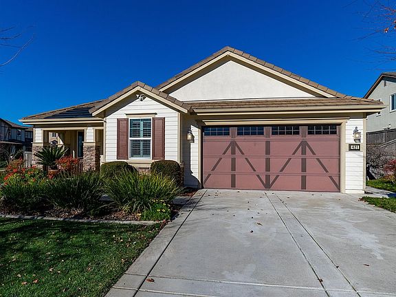 3rd image of 421 Lanford Ct