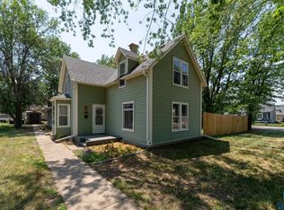 411 W Cedar St, Beresford, SD 57004