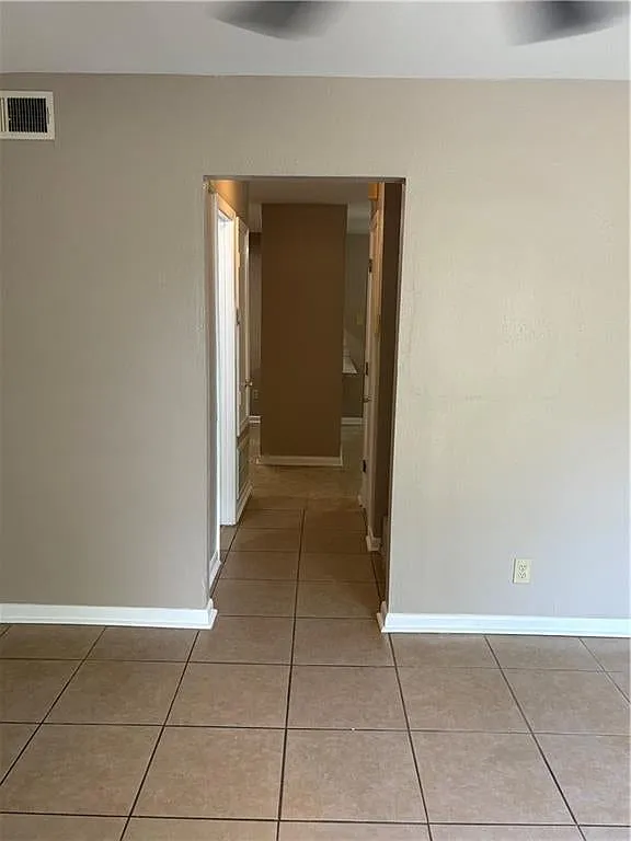 2 bed, 1.5 bath, 1400 sqft, $1,500 — Photo 4
