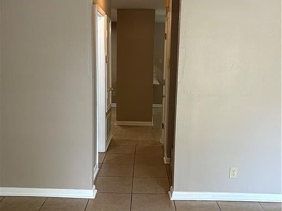 4th image of 2518 Lemon St