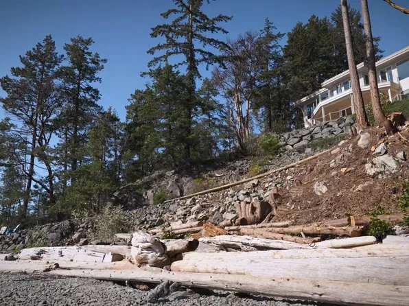 11677 Sunshine Coast Hwy, Sunshine Coast, BC V0N 2H1