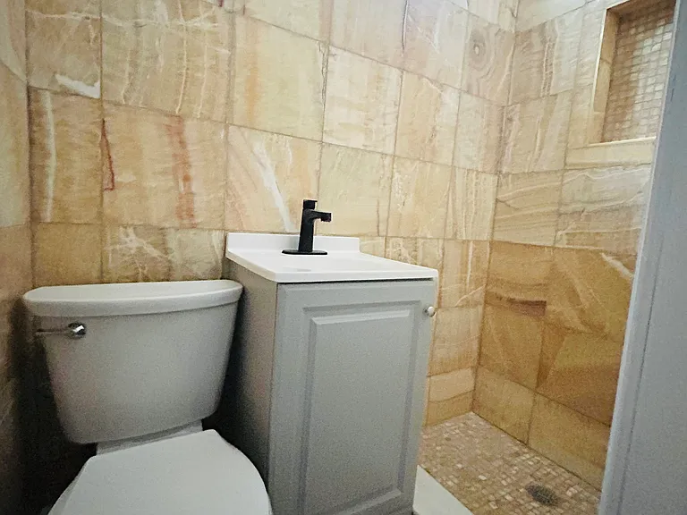 298 Cooper St #2 — Photo 7