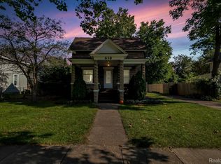 610 North St, Howell, MI 48843