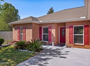 8135 Rue Hollifield Ave, Ocean Springs, MS 39564