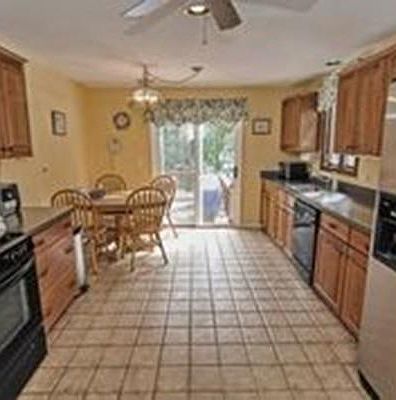 2nd image of 3 Carroll Dr