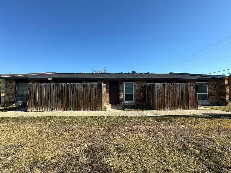 2316 Andover Dr — Photo 34