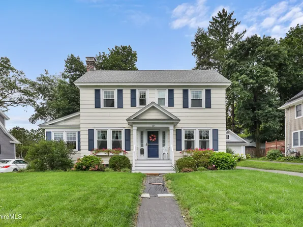 22 Revere Pkwy, Pittsfield, MA 01201