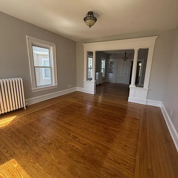 304 Grove St — Photo 9