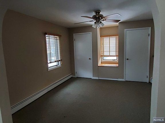 4th image of 299 Washington Ave Unit 2
