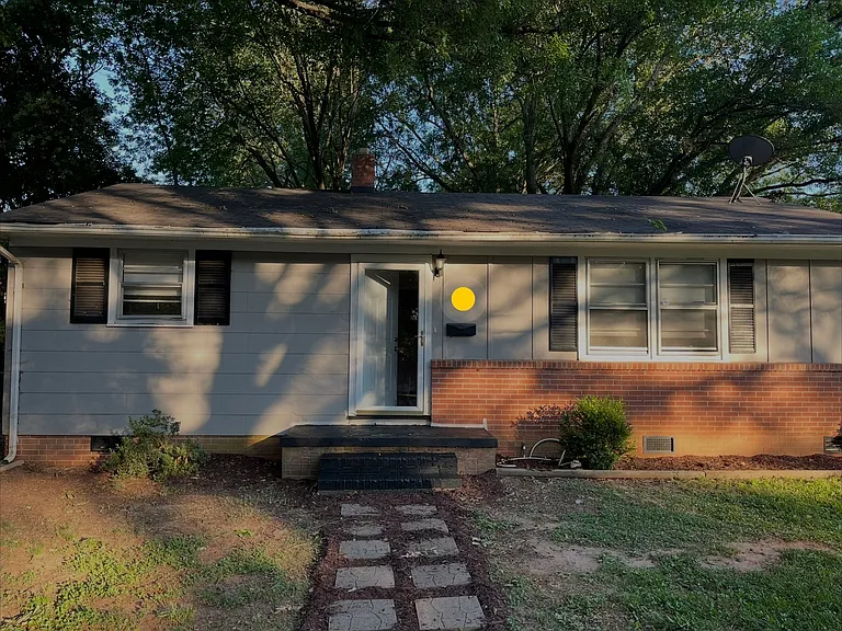 629 Wagner Cir — Photo 1