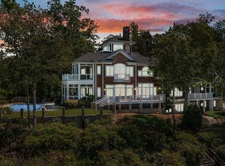 91 York Rd, Irvington, VA 22480