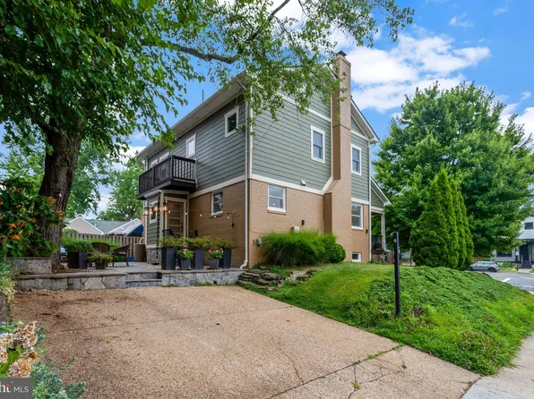 2000 N George Mason Dr, Arlington, VA 22205